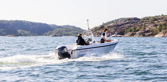Sandström Classic 495 S styrepultbåd med rude