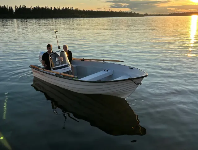 Sandström Basic 460 S båd med badestige