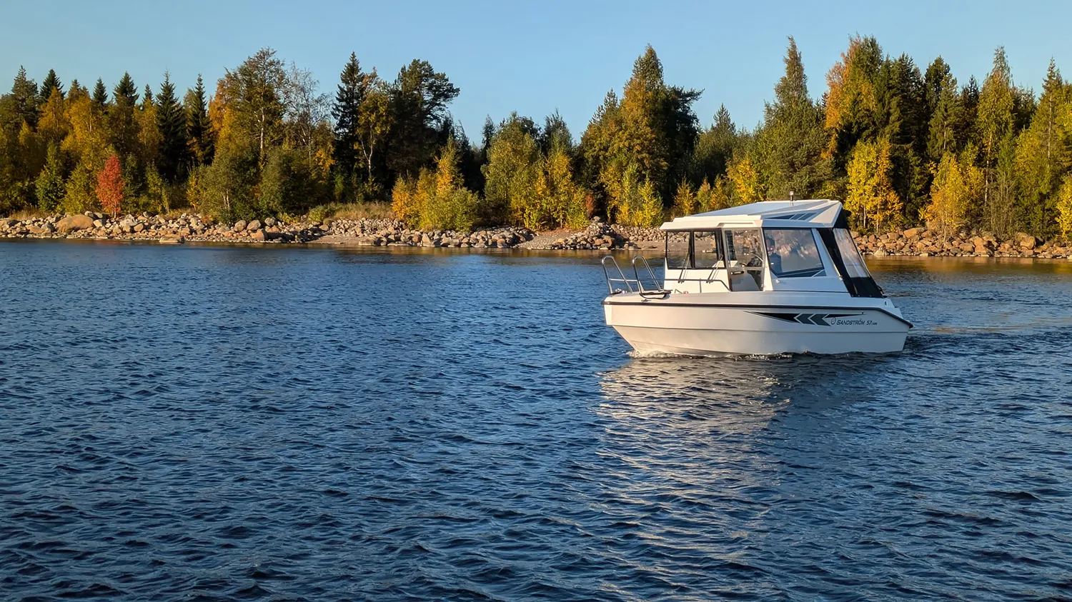 Sandström Ultra 57 Cabin kabinebåd – overnatkahyt